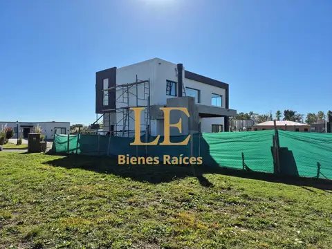 Casa en Venta al Oeste
