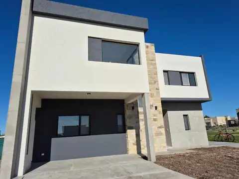 Casa en Venta en Pilar Del Este, USD 250.000