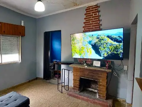 Casa 3 ambientes con 1 baño