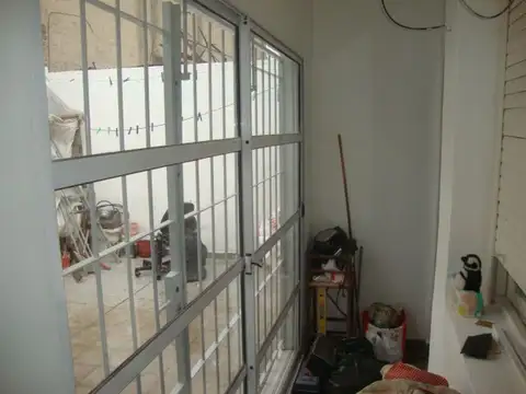 Depto Tipo Casa en Venta 50 años