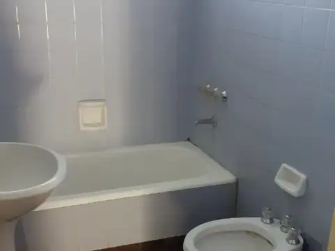 DEPARTAMENTO DOS AMBIENTES CENTRO DE VILLA BALLESTER APTO CREDITO