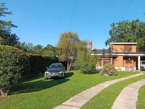 CASA QUINTA de 5 AMB gran parque con QUINCHO, PARRILLA Y PILETA. En cercania a e