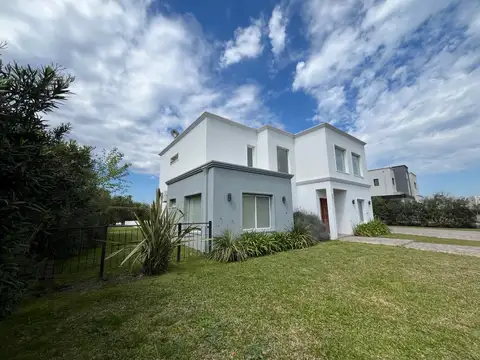 Casa Venta Haras Santa María Escobar lote interno Molino Norte