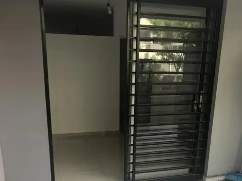 Departamento en Alquiler en Parque Centenario, $ 800.000
