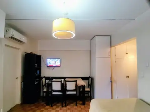 Beruti 4500, Piso 1