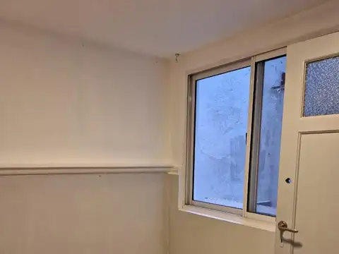 Depto Tipo Casa en Alquiler 80 años