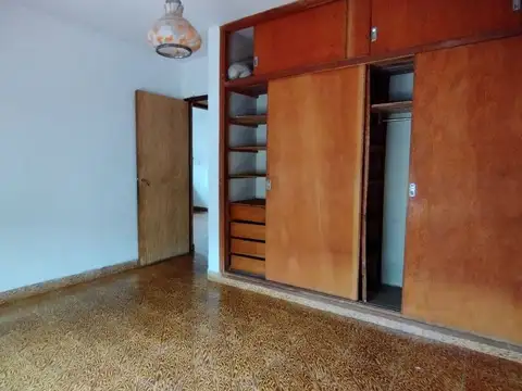 Depto Tipo Casa en Venta 48 años