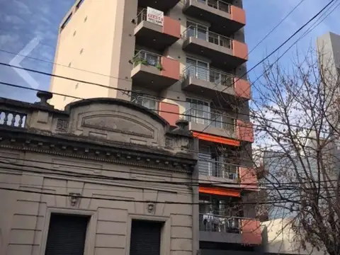 2 ambientes en plaza Conesa balcon + Cochera