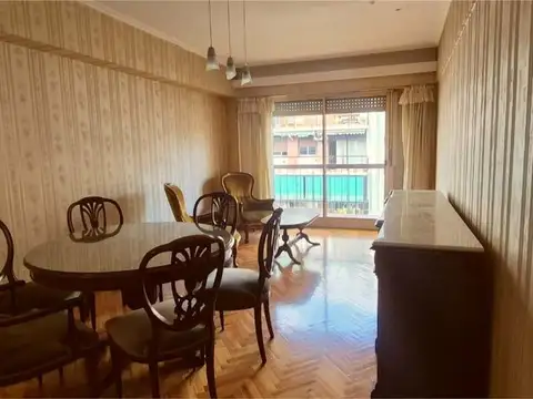 ALQUILER 4 AMBIENTES DEPENDENCIA COCHERA URQUIZA