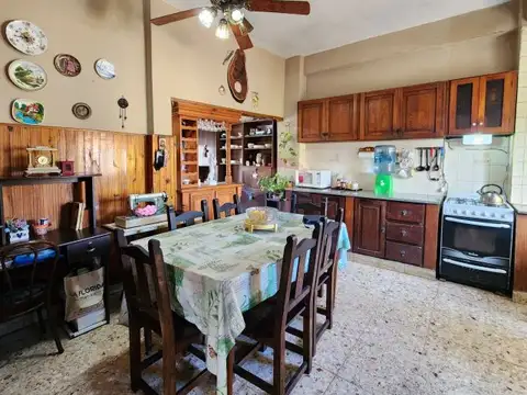 1 de Mayo 2783 , Piso 1