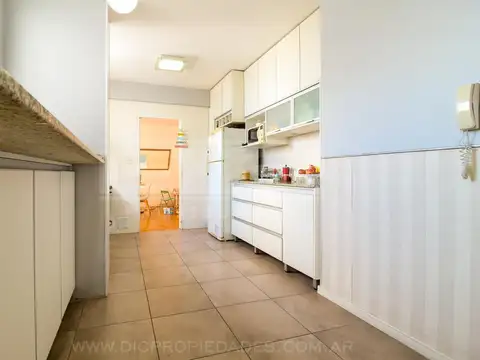 Departamento 5 ambientes con 2 baños