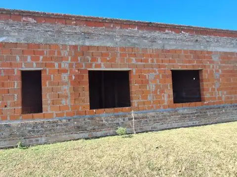 Ramón Carrillo y Laureano Maradona , Piso 0