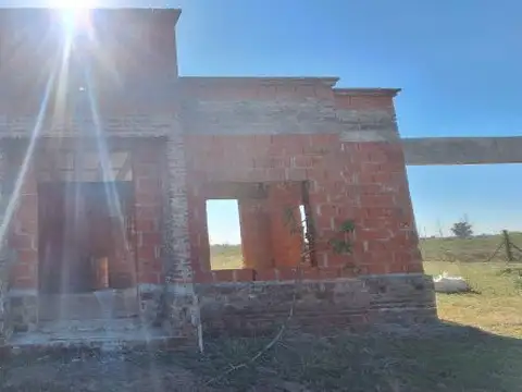 Terreno con mejoras avanzadas - Oportunidad única