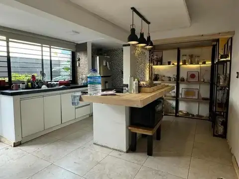 Venta de PH tipo Casa Dos dormitorios con Cochera LA PLATA
