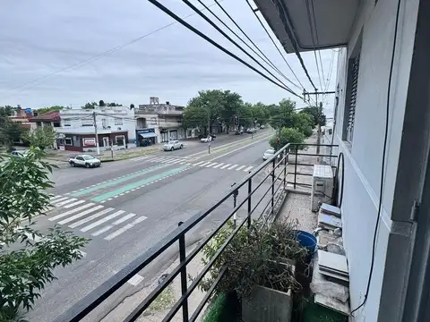 Departamento de 3 dormitorios, piso exclusivo, expensas minimas