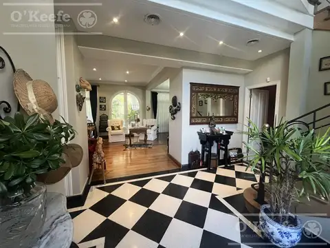 Casa en Venta en Abril Club De Campo, USD 1.620.000