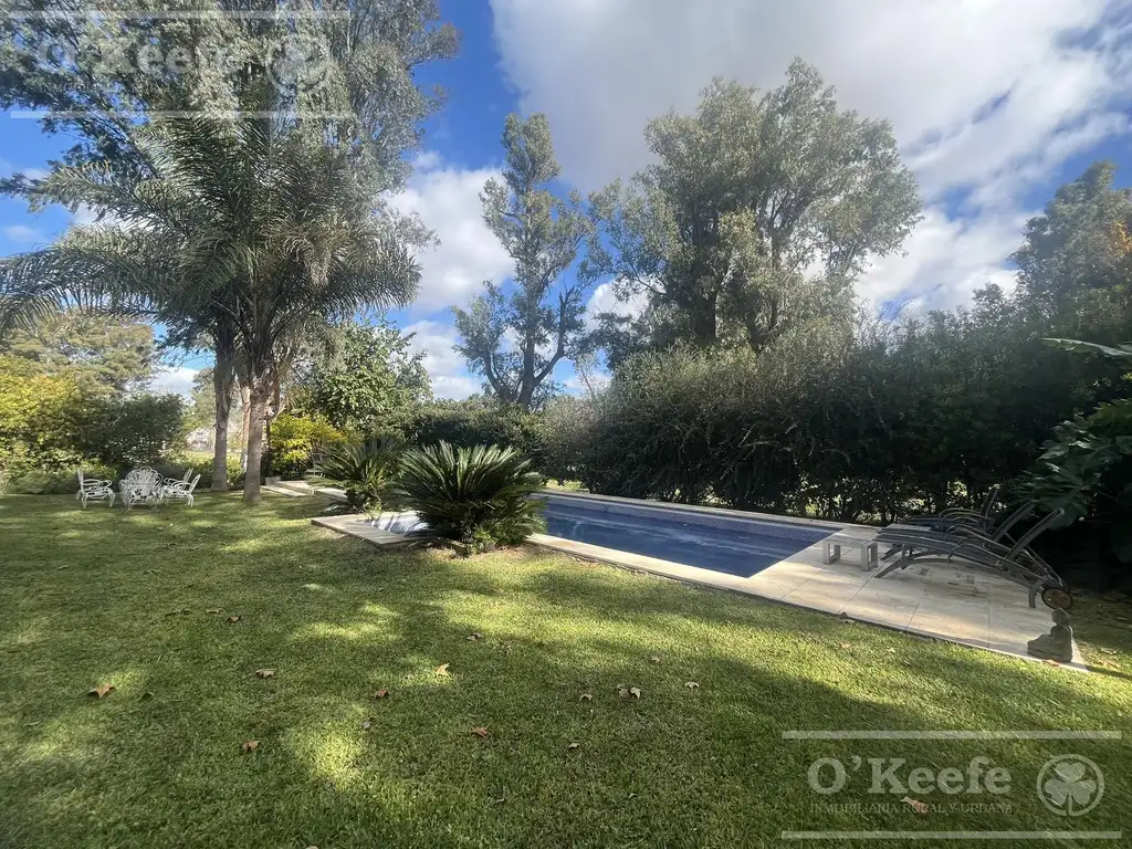 Casa en venta de estilo francés de cinco ambientes en Abril Club de Campo - Apto Credito - Foto 52
