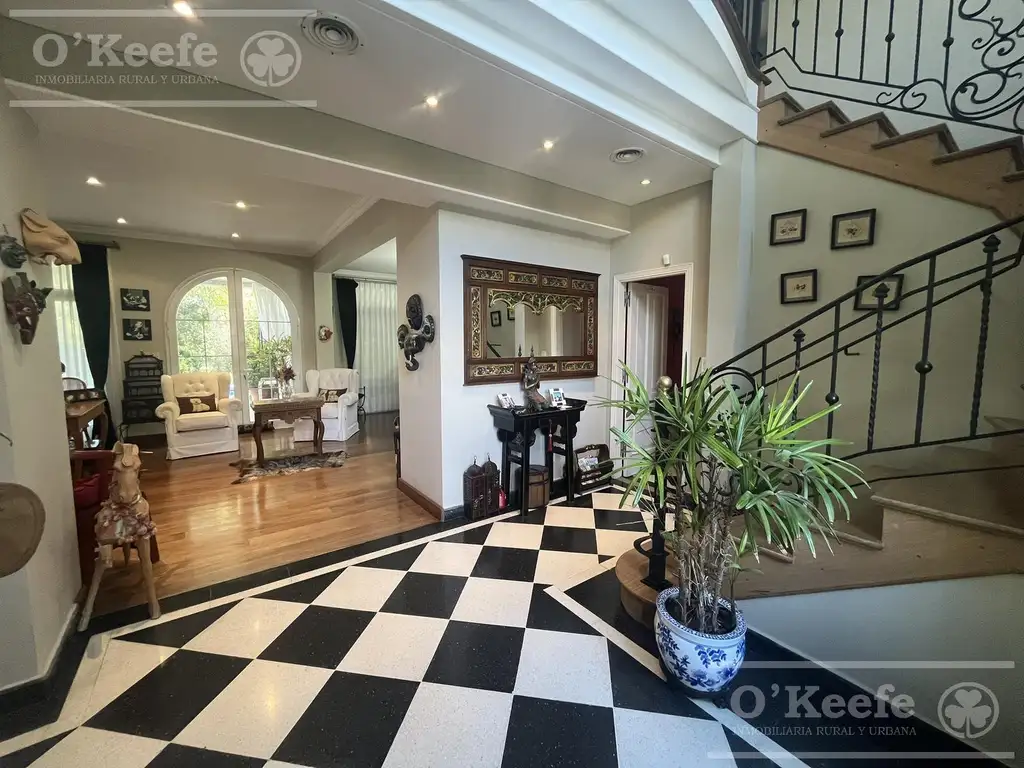 Casa en Venta con cochera