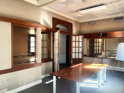 VENTA SEMIPISO 4 AMBIENTES Y DEPENDENCIA RECOLETA