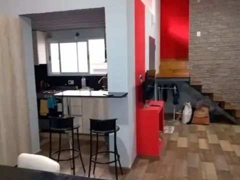 Cervantes 600 Vélez Sarsfield PH 3amb U$120.000 