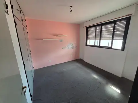 Depto Tipo Casa en Venta 60 años