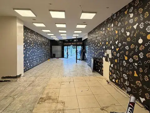 Local en Alquiler en Villa Ballester, $ 2.000.000