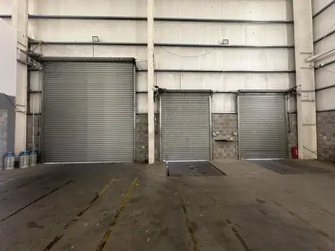 Galpon en Alquiler 40  mts Frente