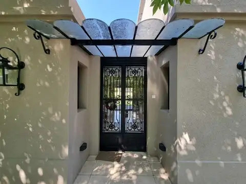 Avenida coronel de escalada 1200