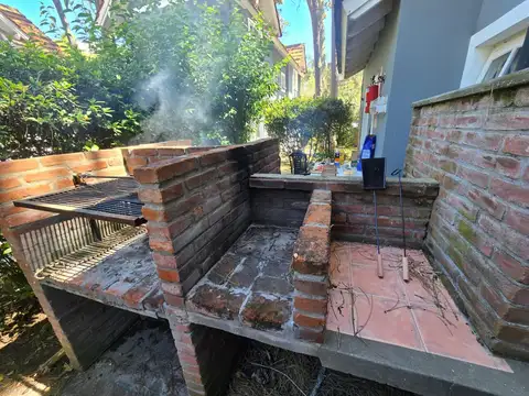 Avutarda e/ Cerezo y Jacarandá
