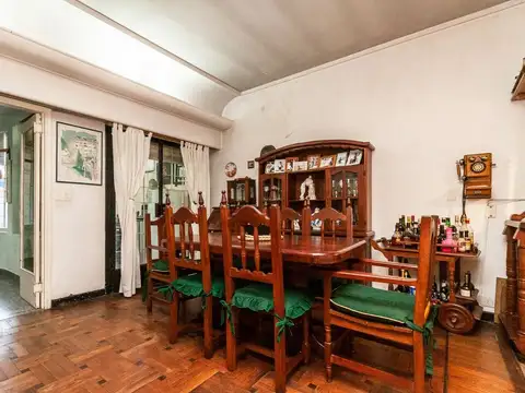 CASA 4 AMBIENTES LANUS ESTE ZONA CENTRICA