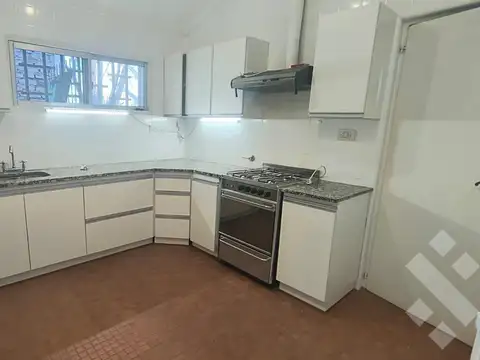 Casa en Alquiler al Este