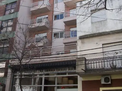 depto mono amb. fte.- con balcon
