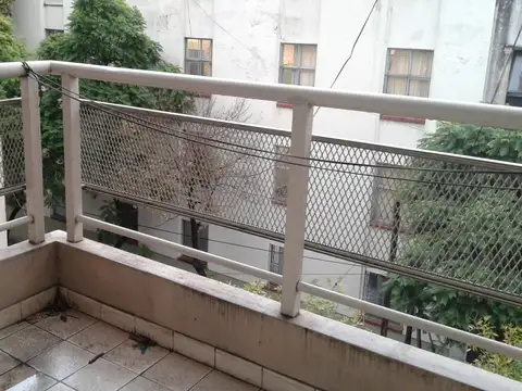 depto mono amb. fte.- con balcon