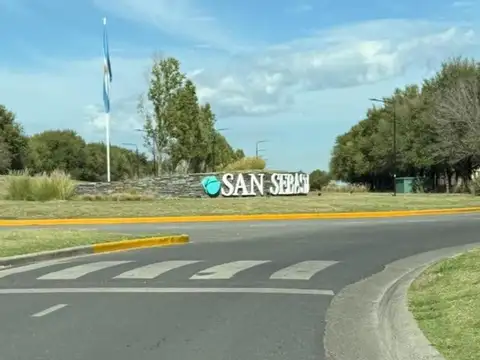 Casa 4 ambientes con 4 baños