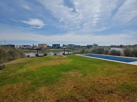 Casa en venta en Barrio Privado San Sebastian, Pilar