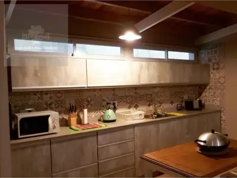 Casa 2 ambientes con 2 baños