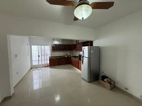 Casa en Alquiler en Jorge Cura, $ 950.000