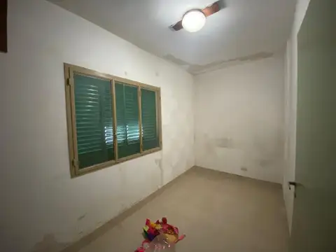 CASA EN VENTA EN PERGAMINO CON PATIO