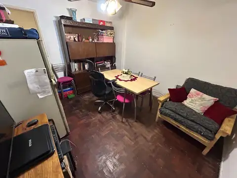 Castillo 30 , Piso 2