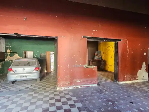 Casa 2 ambientes con 1 baño