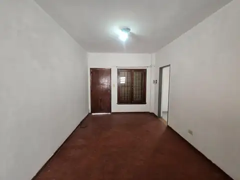 Depto Tipo Casa en Alquiler de 3 ambientes