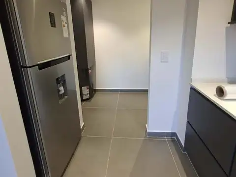 DEPARTAMENTO 4 AMBIENTES CON COCHERA DESCUBIERTA