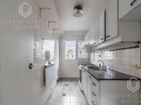 Alquiler departamento tres ambientes modernizado con cochera en Villa Ballester Centro