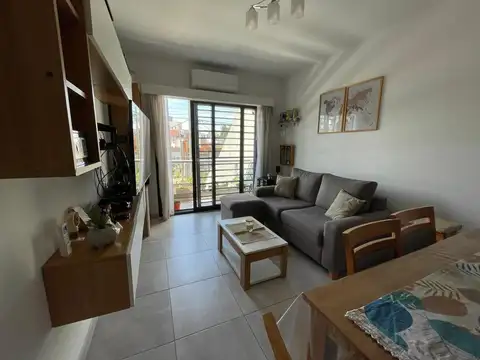 Departamento en Venta en Villa Luzuriaga, USD 70.000