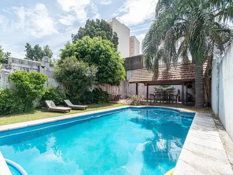 Casa en venta con pileta San martin zona residencial