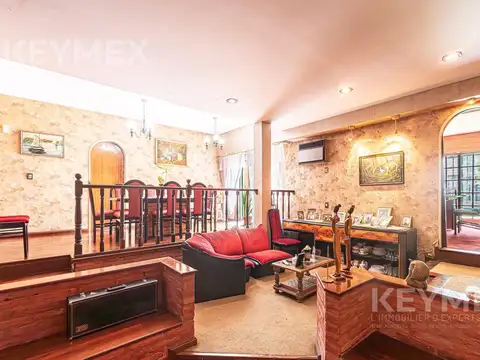 Casa 6 ambientes con 3 baños