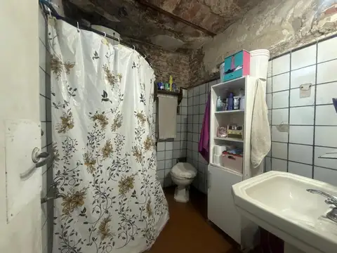 Depto Tipo Casa en Venta 70 años