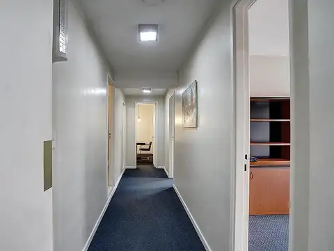 Oficina 3 ambientes con 1 baño