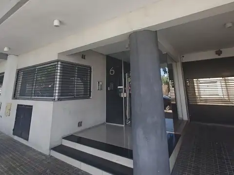 Dpto de 1 Dormitorio con terraza propia y balcón