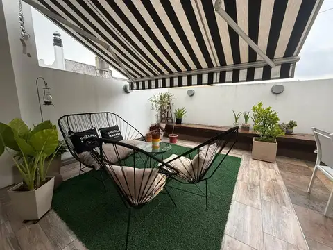 Casa en Venta con 5 cocheras